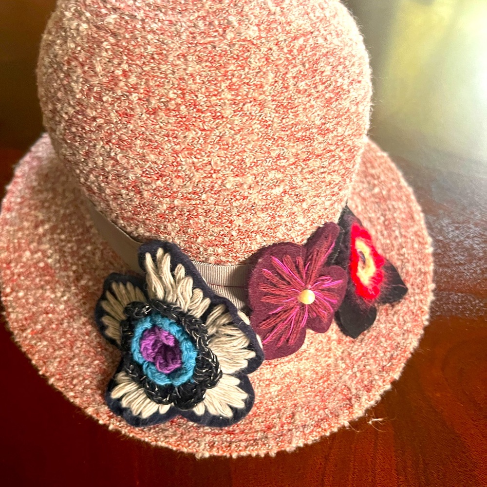 Daniele Meucci Black Flower Wool Cloche Hat